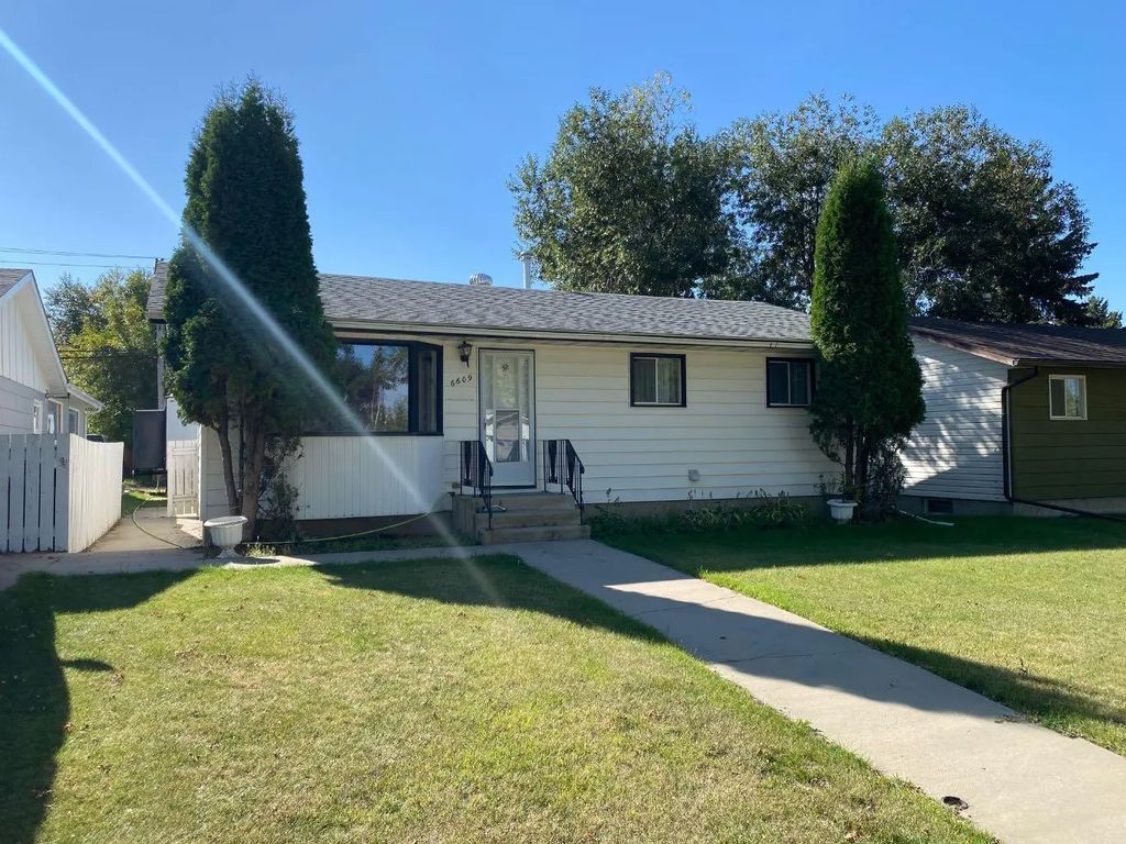 6609 45 Avenue , Camrose