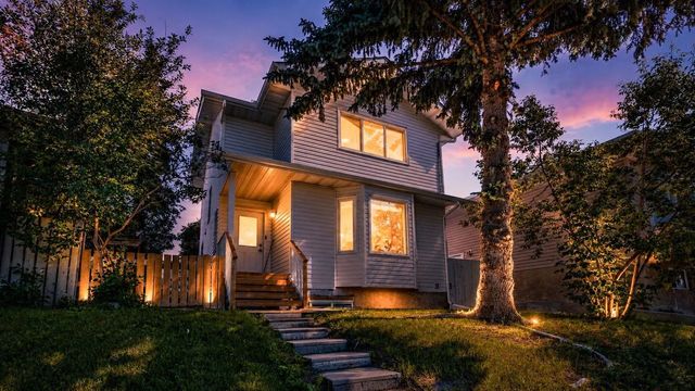 15 Taraglen Court Ne, Calgary