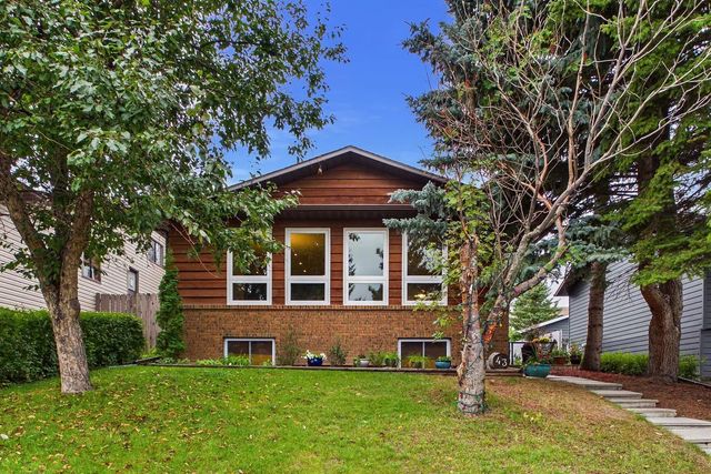 43 Beaconsfield Rise Nw, Calgary