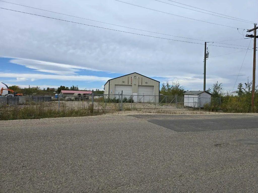 10302 77 Street , Peace River