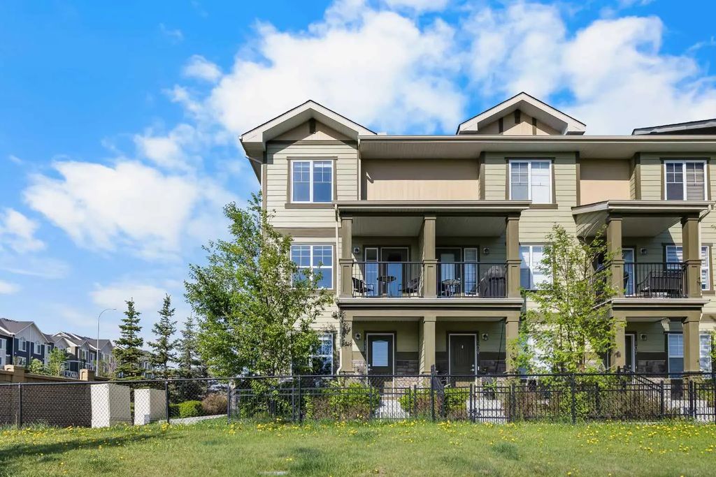 111 Evanscrest Gardens Nw, Calgary
