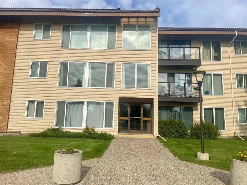 107 75 Temple Boulevard W, Lethbridge