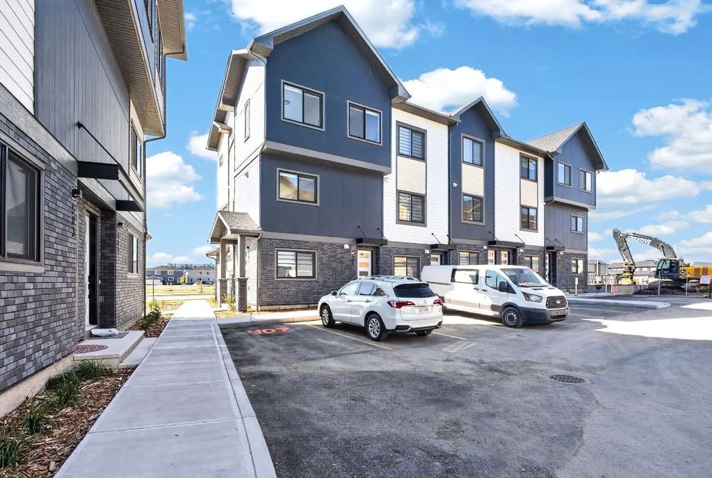 403 200 Belvedere Boulevard Se, Calgary