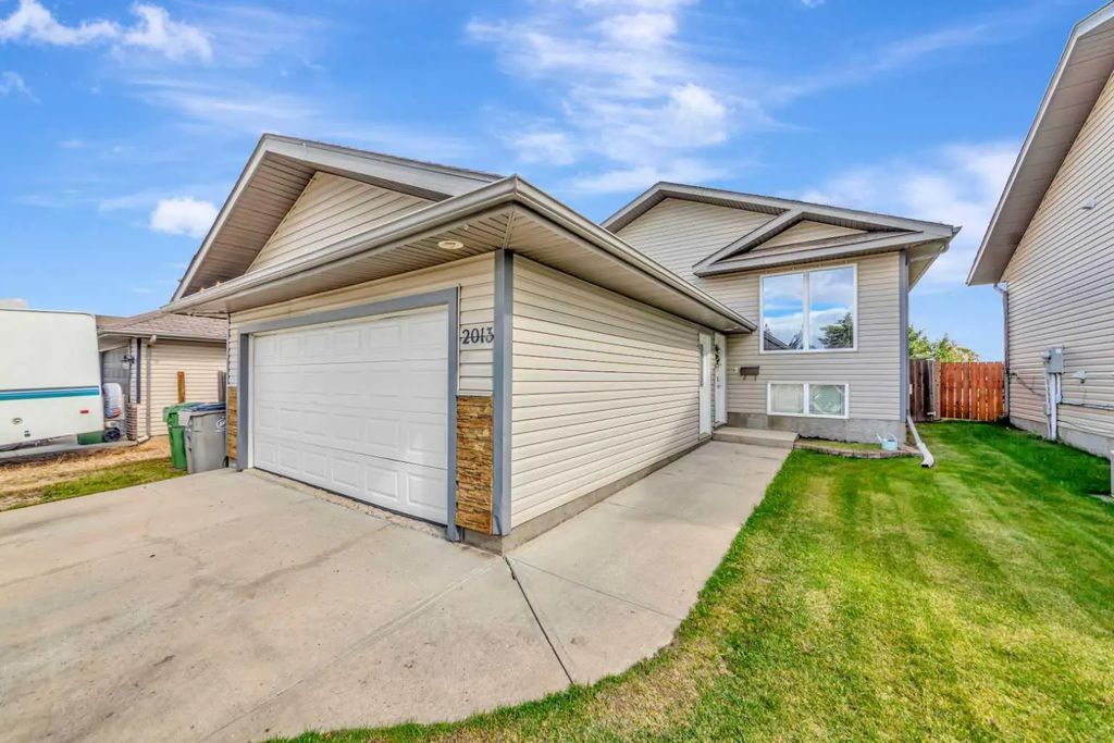 2013 46 Avenue , Lloydminster