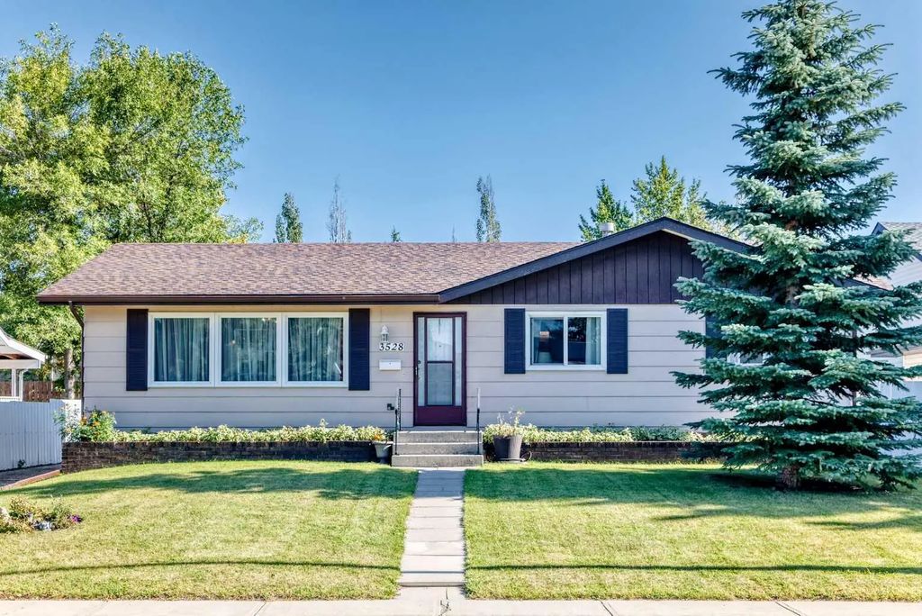 3528 50 Avenue , Innisfail