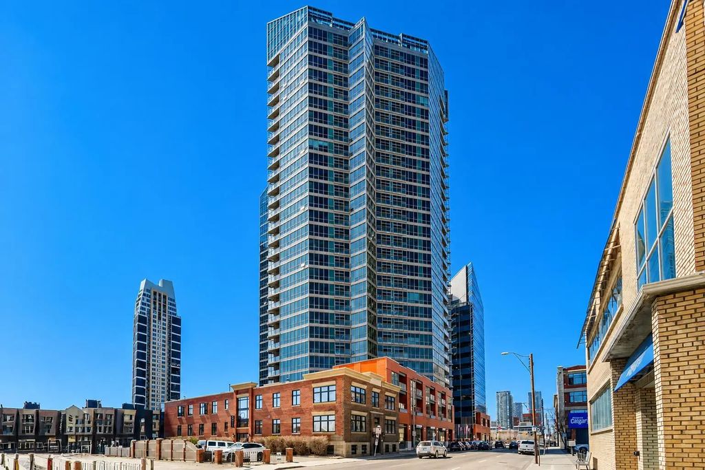 2203 225 11 Avenue Se, Calgary