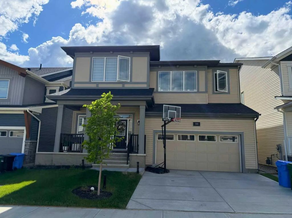 33 Carringwood Street Nw, Calgary