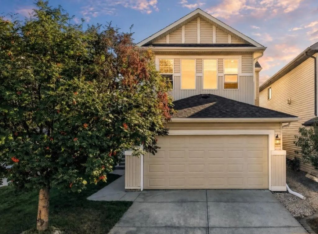 15 Cranfield Manor Se, Calgary