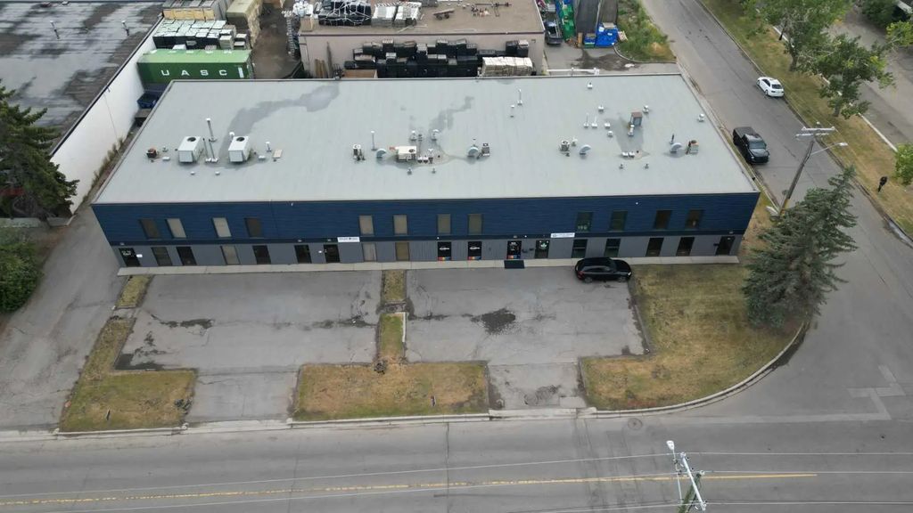 104 4116 64 Avenue Se, Calgary