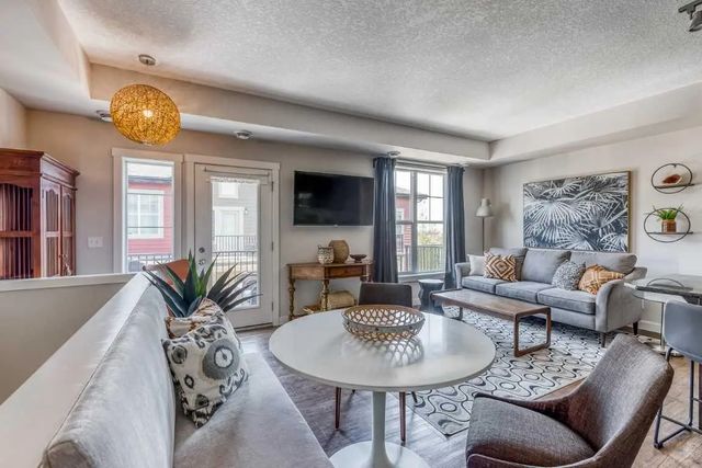 513 Cranford  Se, Calgary