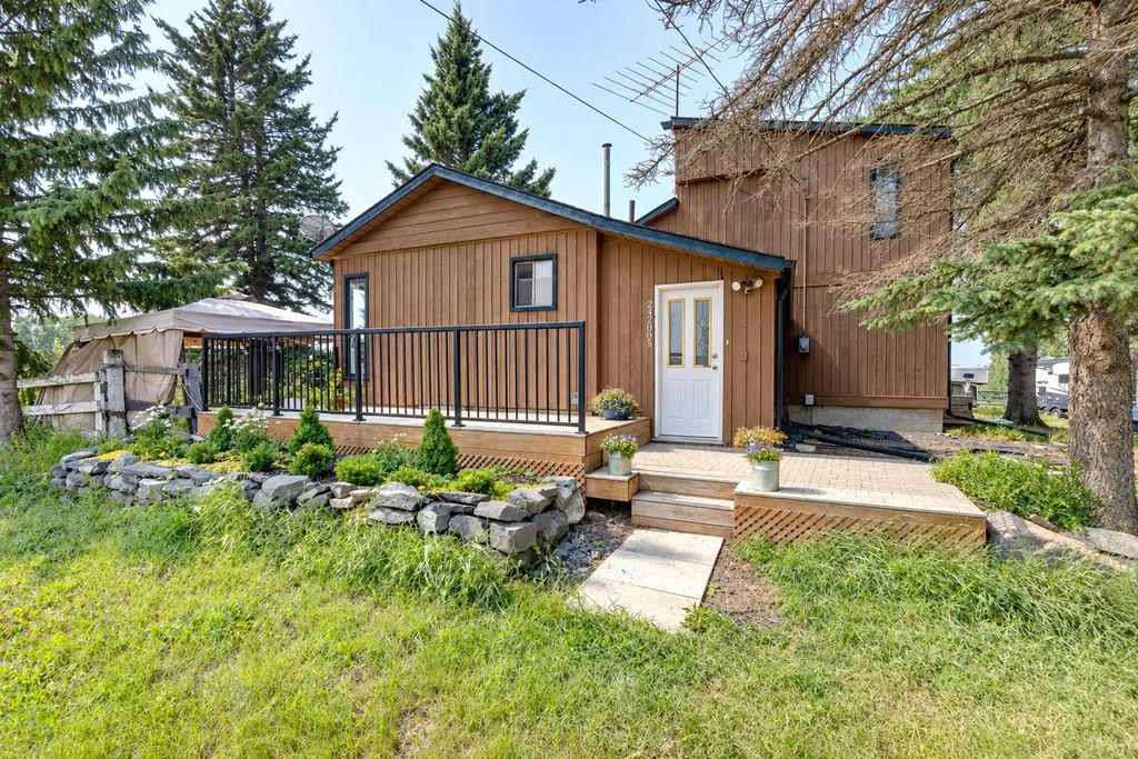 242005 209 Street W, Rural Foothills County