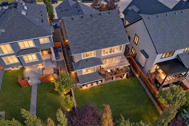 11 Aspen Vista Way Sw, Calgary