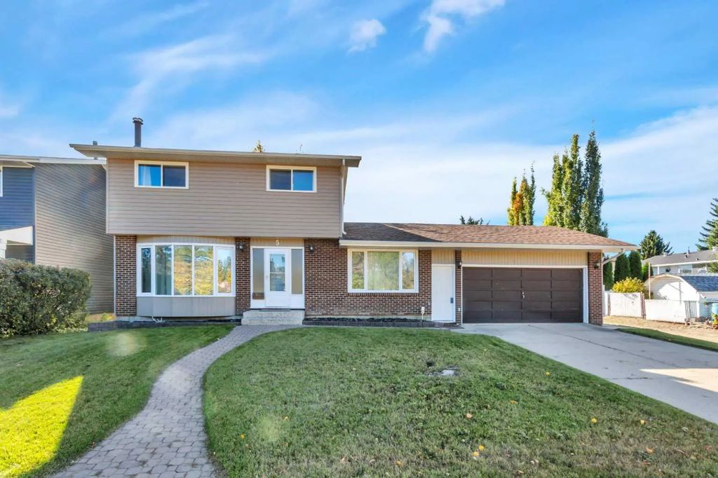 5 Ward Crescent N, Red Deer