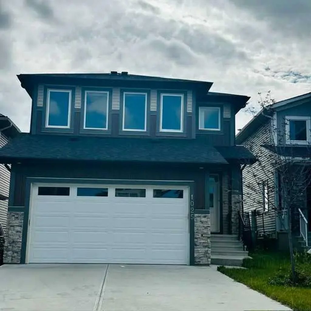 1025 Iron Landing Way , Crossfield