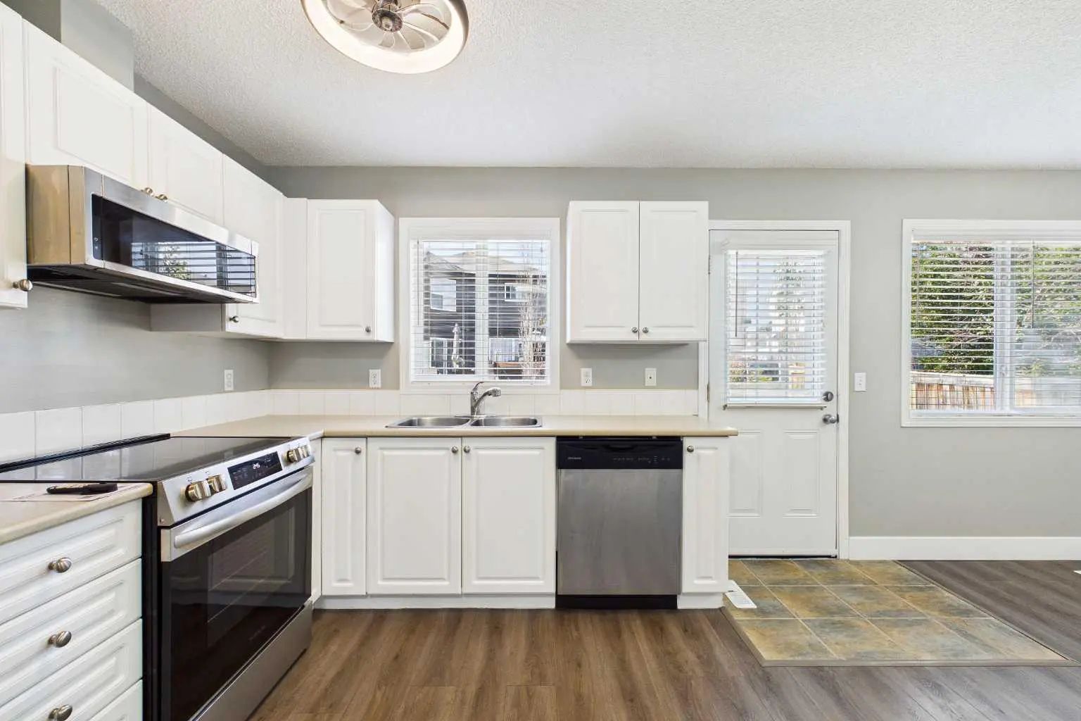 9 Citadel Point Northwest, Calgary – Residential Row/Townhouse Listing Photo 10