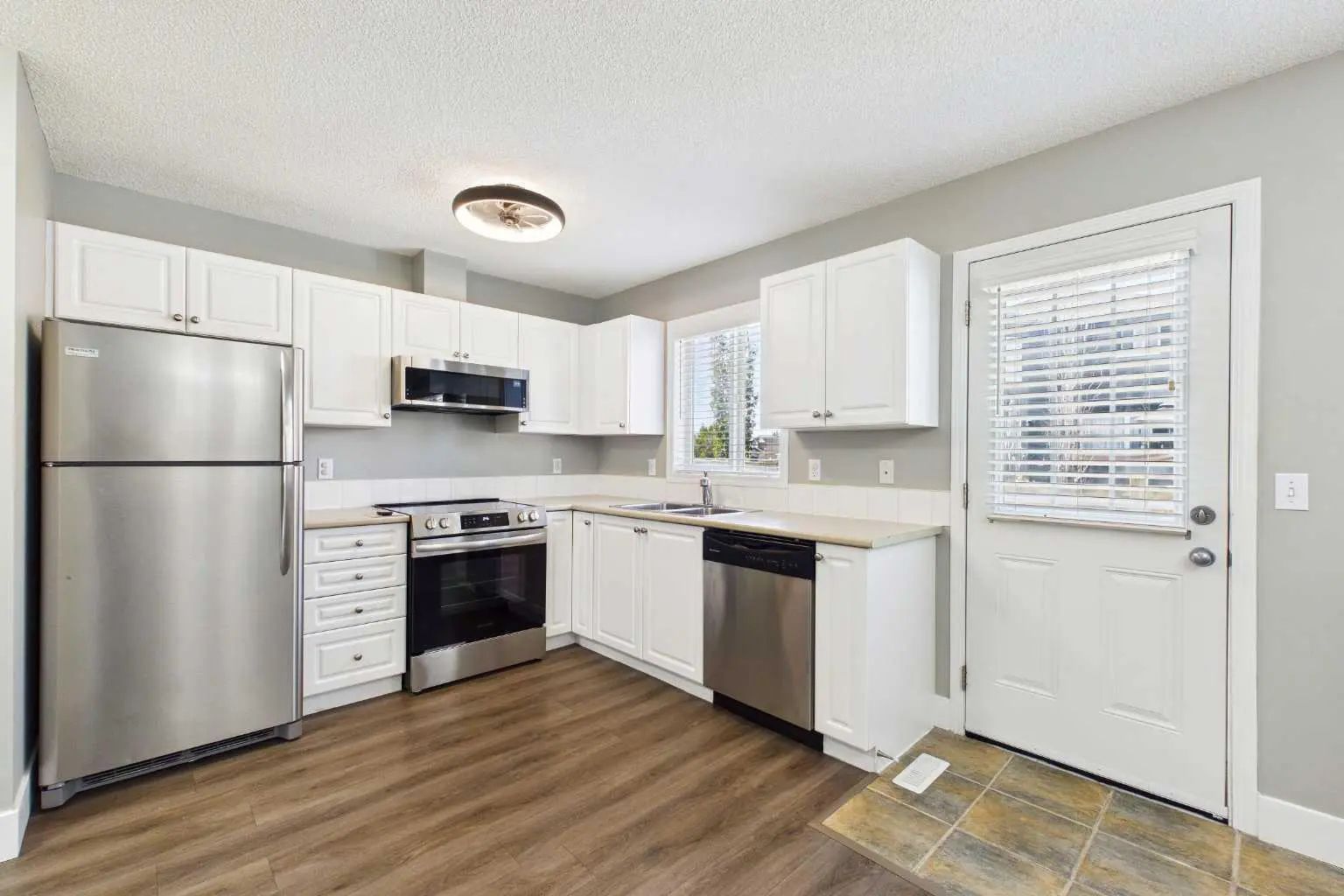 9 Citadel Point Northwest, Calgary – Residential Row/Townhouse Listing Photo 11