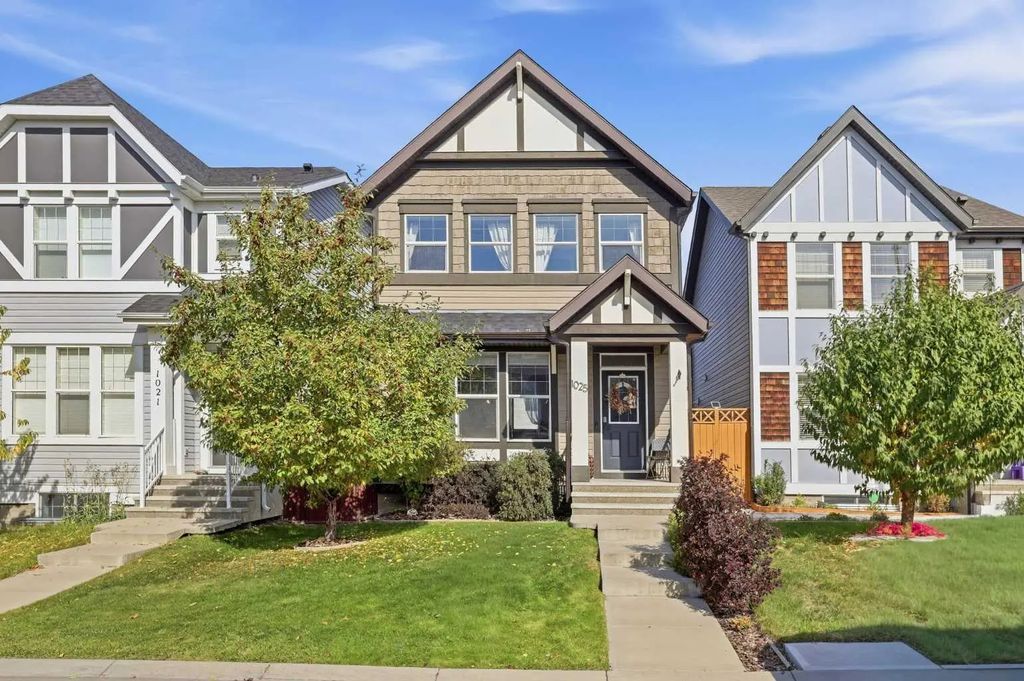 1025 New Brighton Grove Se, Calgary