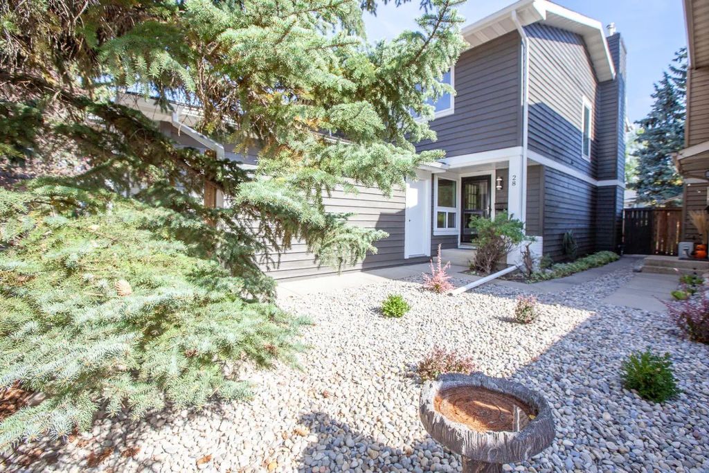 28 Midpark Gardens Se, Calgary