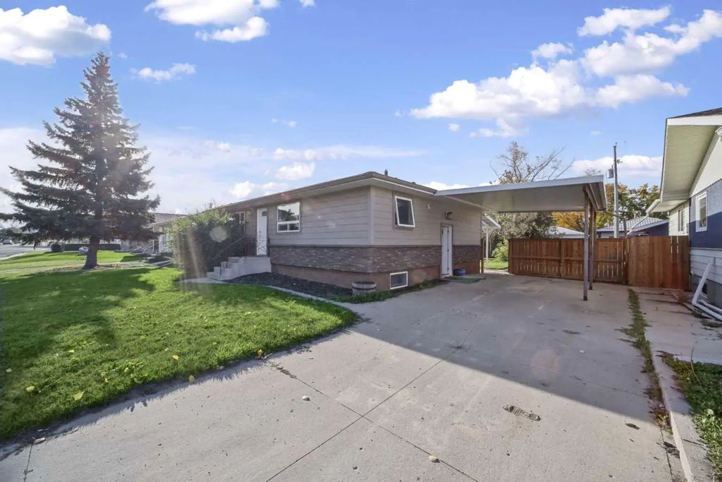 5313 50 Street , Olds