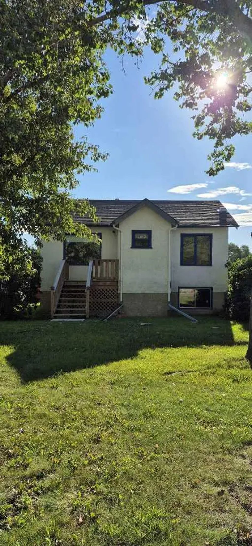 209 Main Street , Carseland