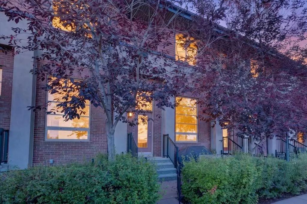 73 Aspen Hills Terrace Sw, Calgary