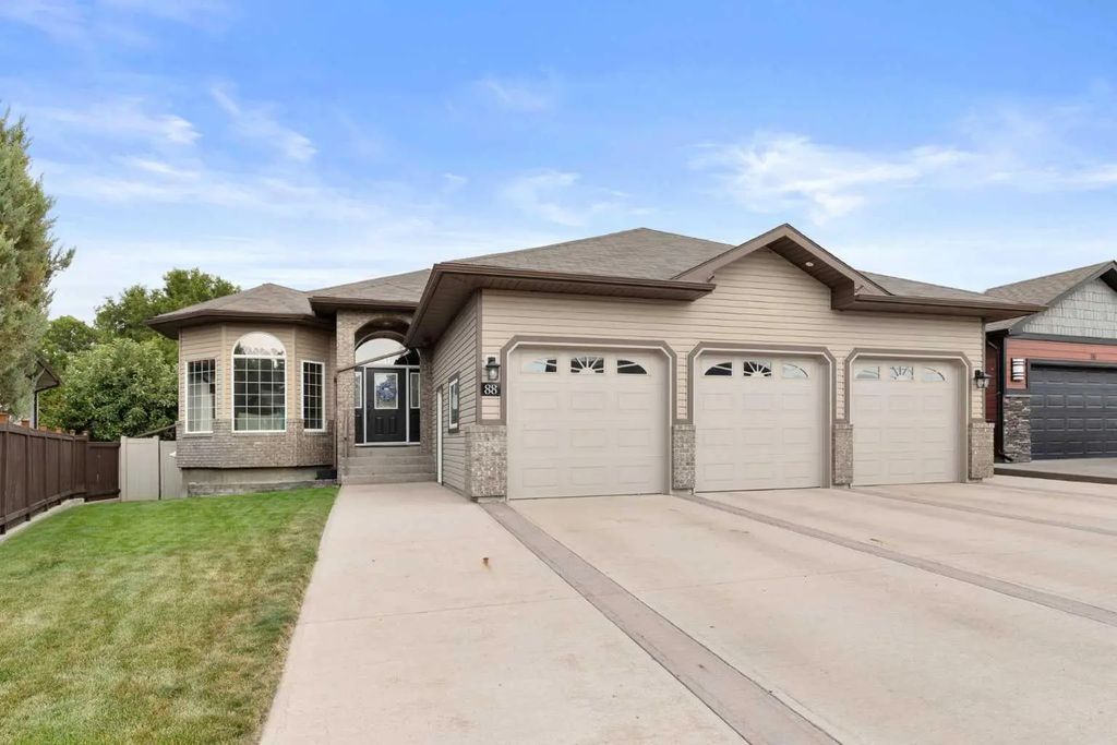 88 Greenwood Court Sw, Medicine Hat