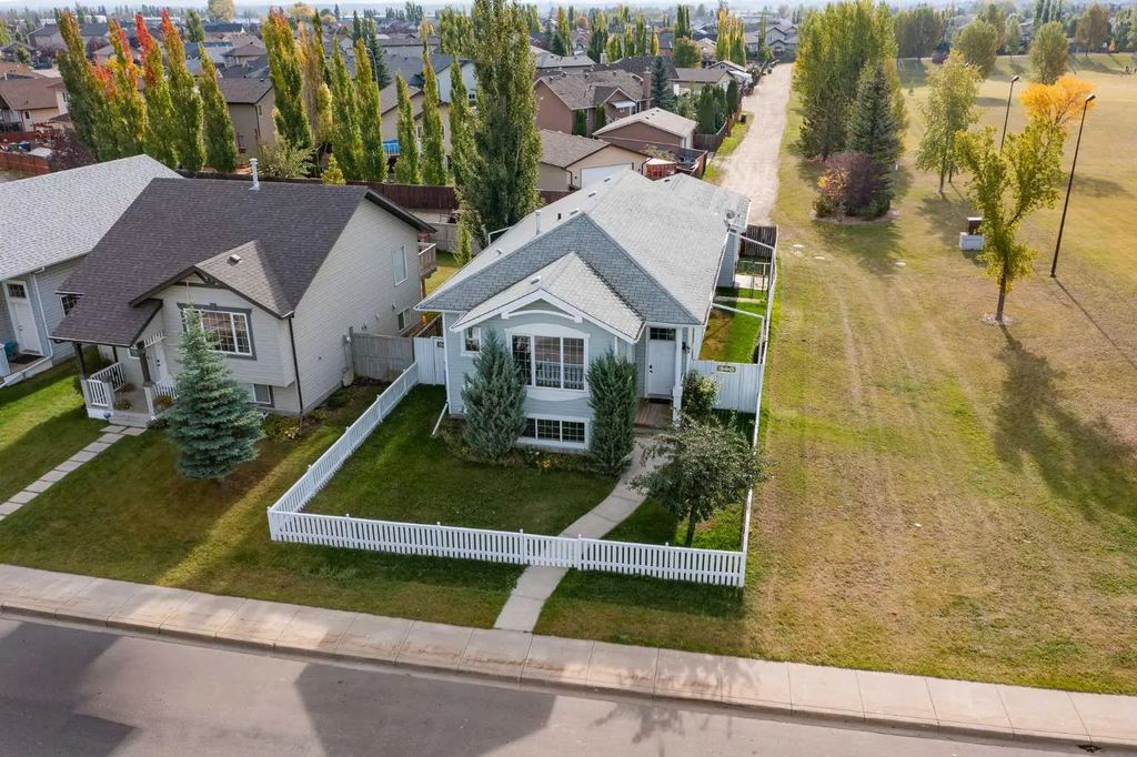 236 Kingston Drive , Red Deer