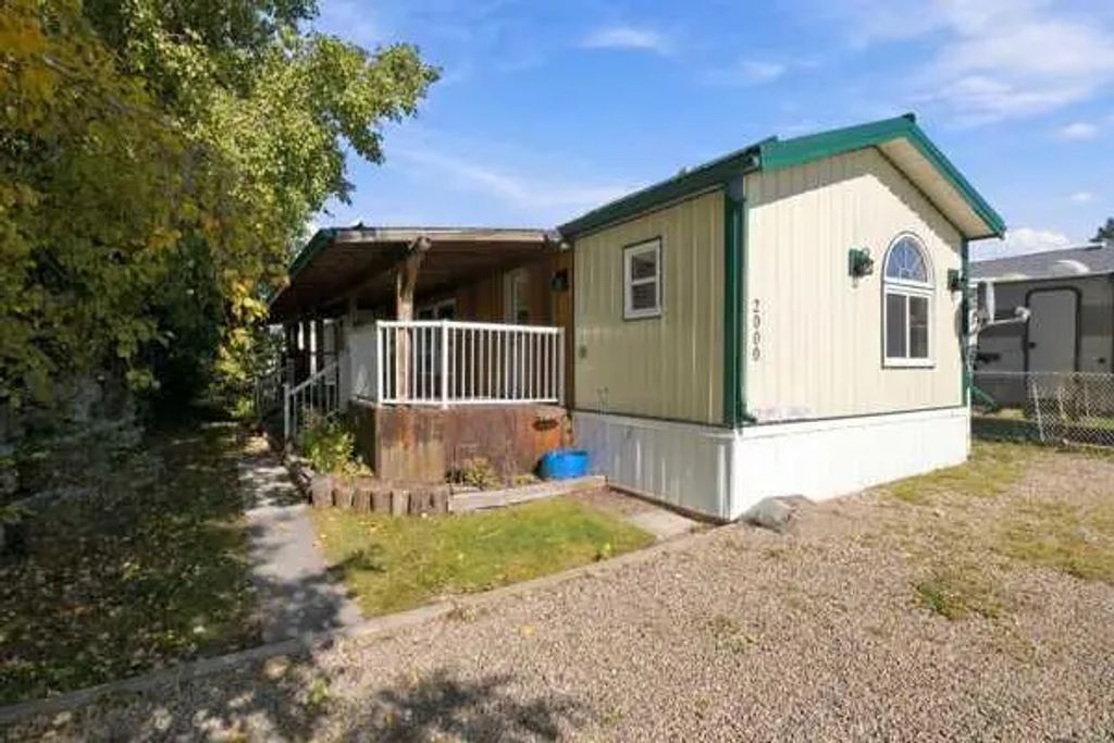 2000 21st Ave  , Bowden