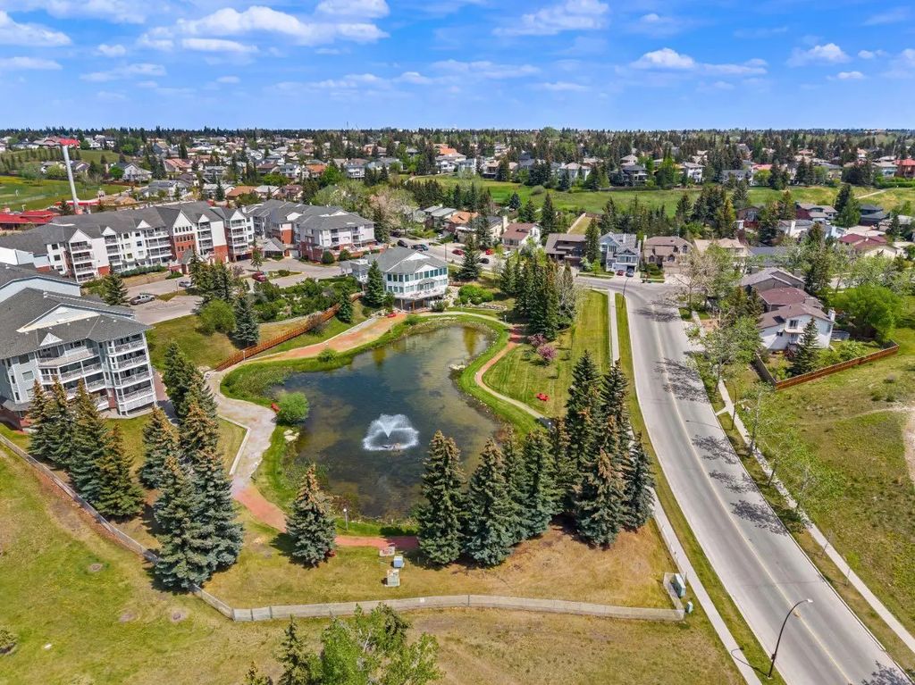 1108 1108 Hawksbrow Point Nw, Calgary