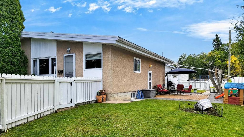 9908 86 Park Avenue , Grande Prairie