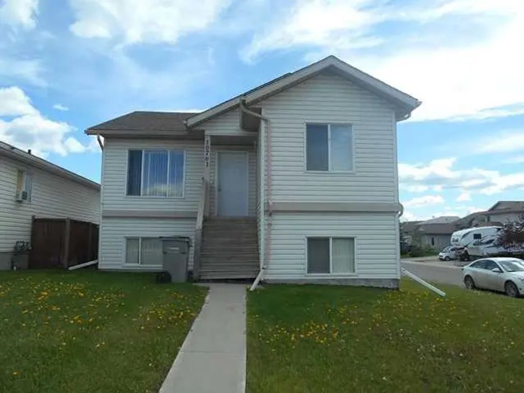 Ab 10761 73 Avenue , Grande Prairie