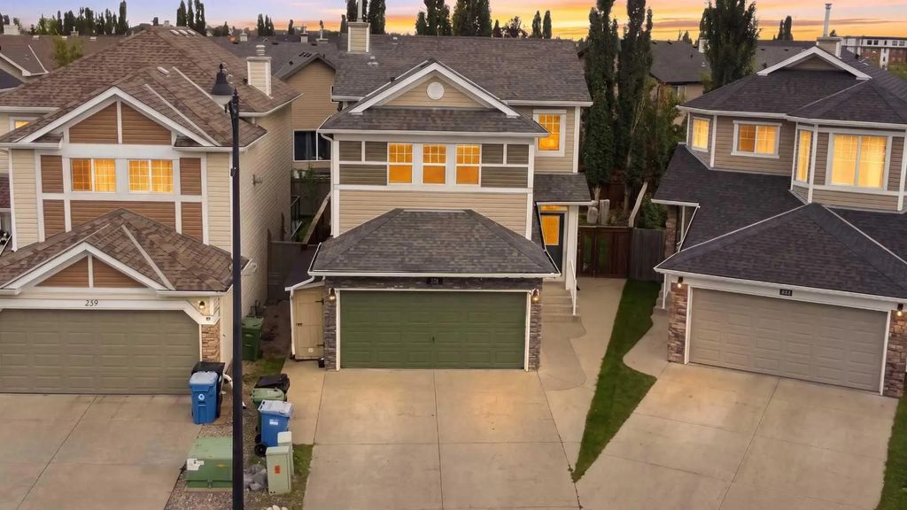 235 Cougar Plateau Way Sw, Calgary