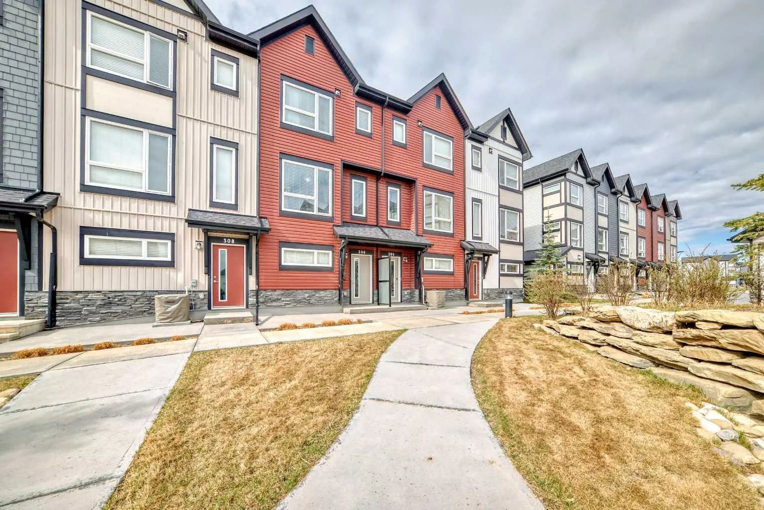 Photo for MLS®# A2347048 - home for sale at 306 11 Evanscrest Mews Northwest, Evanston, Calgary Alberta