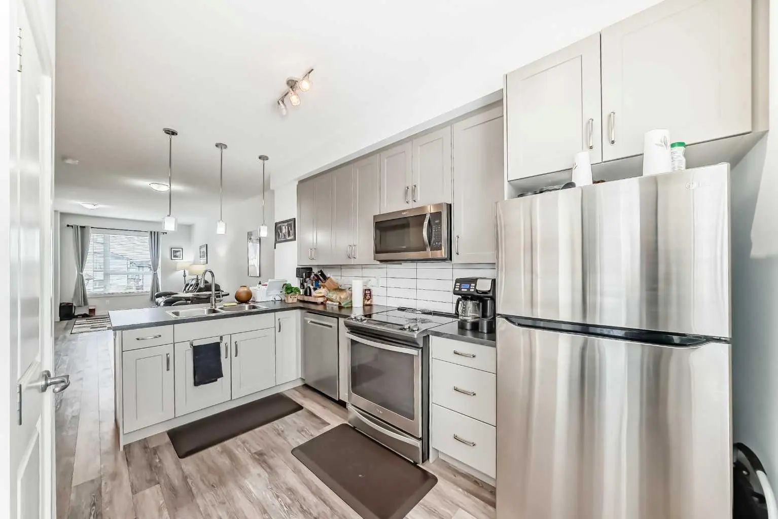 306 11 Evanscrest Mews Northwest, Calgary – Residential Row/Townhouse Listing Photo 2