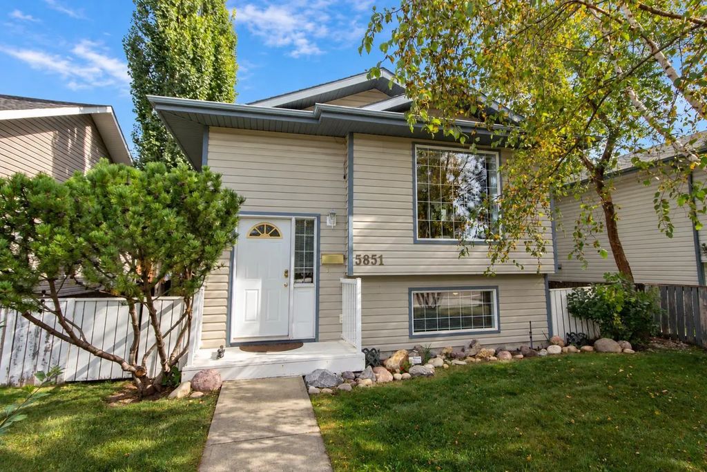 5851 58 Avenue , Red Deer