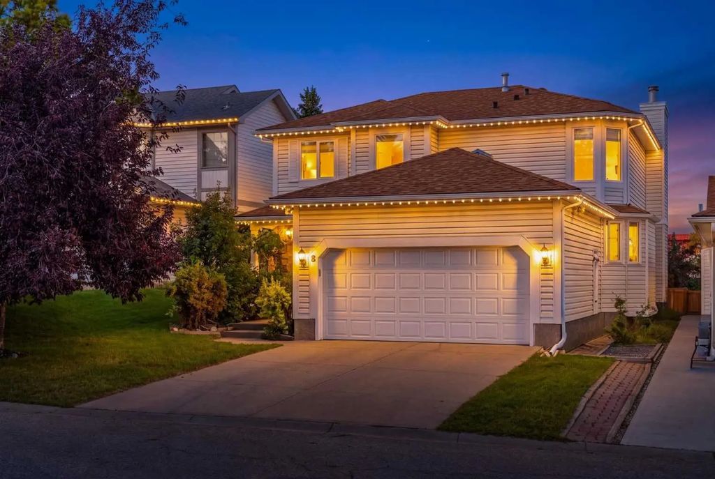 8 Hawkdale Close Nw, Calgary