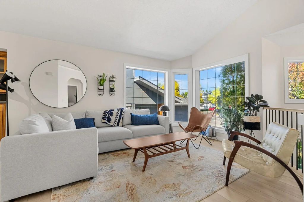 9878 Hidden Valley Drive Nw, Calgary