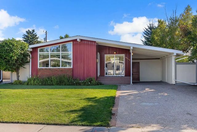 9524 3 Street Se, Calgary