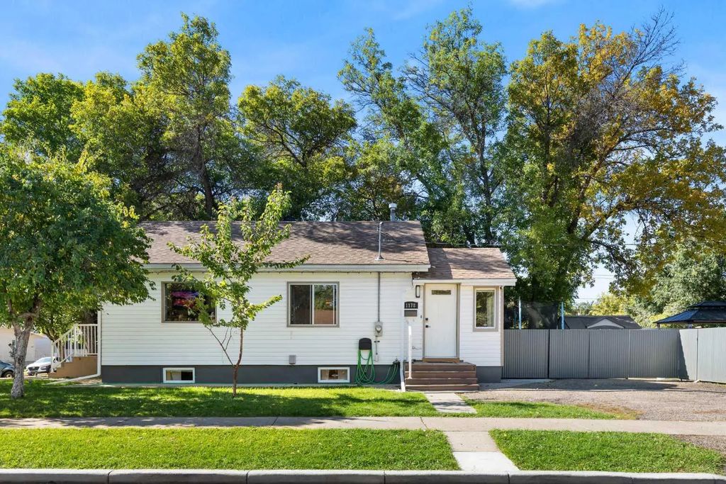 1178 Queen Street Se, Medicine Hat