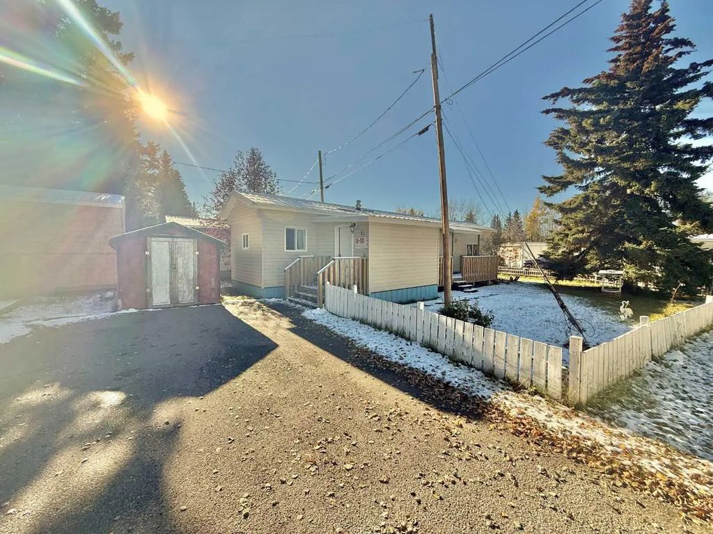 10 726 Carmichael Lane , Hinton