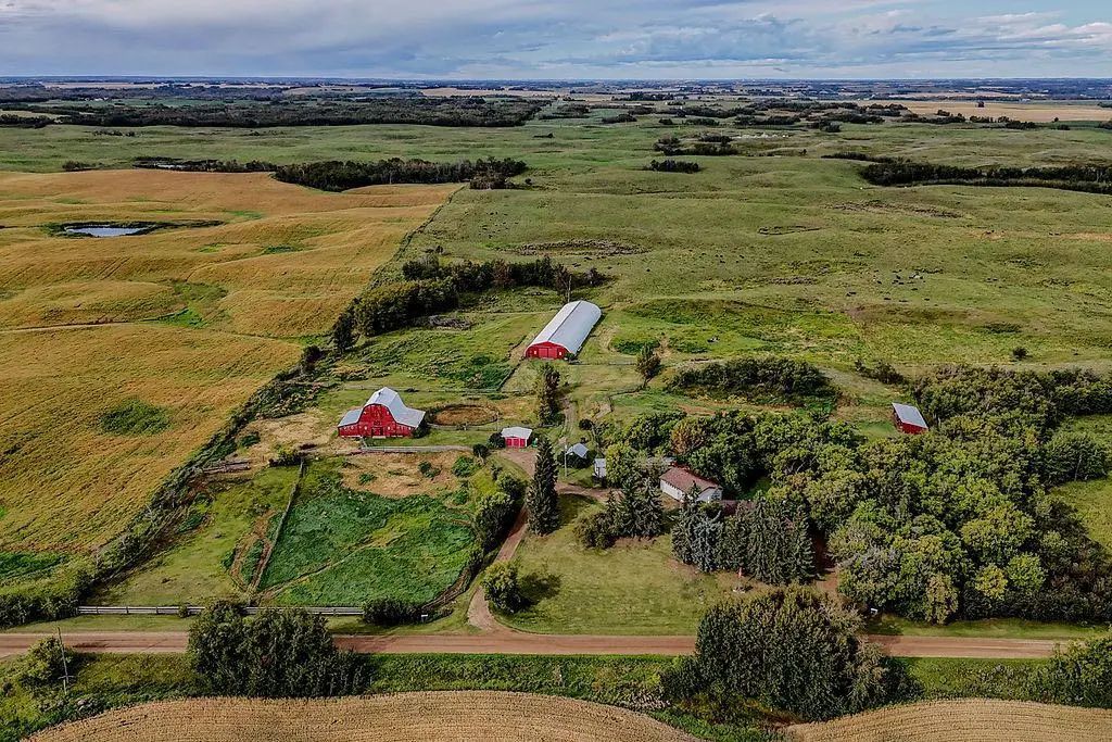 46104 Range Road 222  , Rural Camrose County