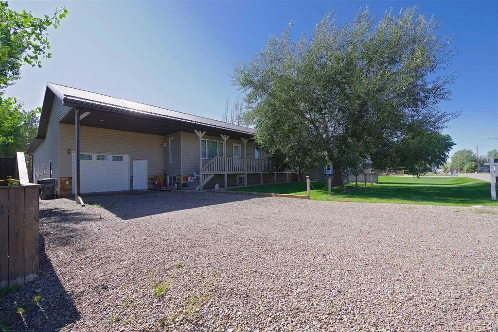 614 3 Street N, Grassy Lake