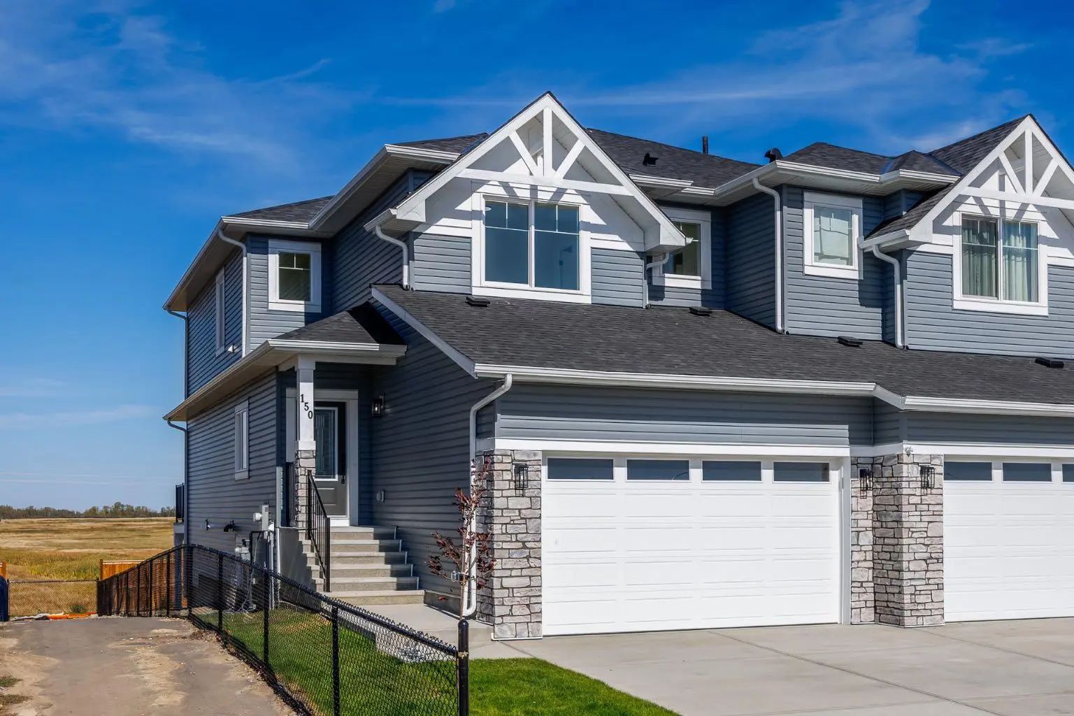 150 Lakewood Crescent  Strathmore Alberta T1P 0G6 Lakewood Details