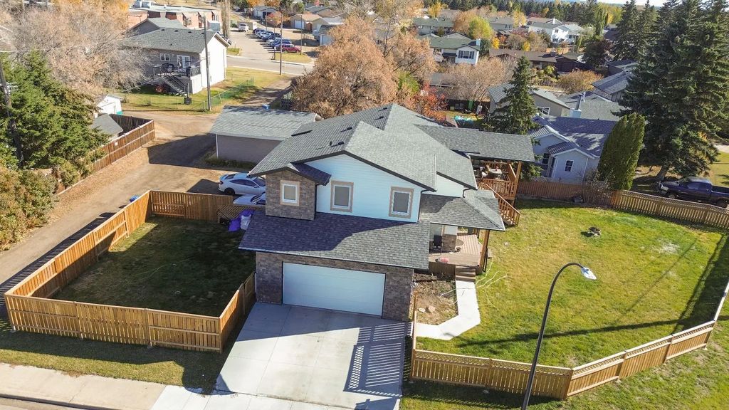 6913 59 Avenue , Red Deer