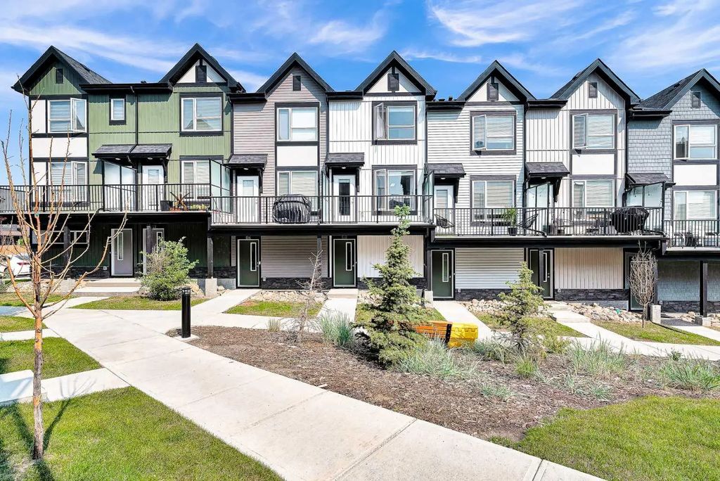 16 Evanscrest Park NW, Calgary