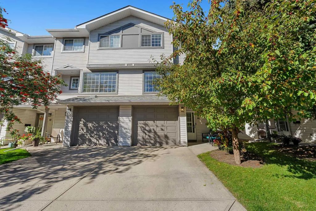 66 Kingsland Villas Sw, Calgary