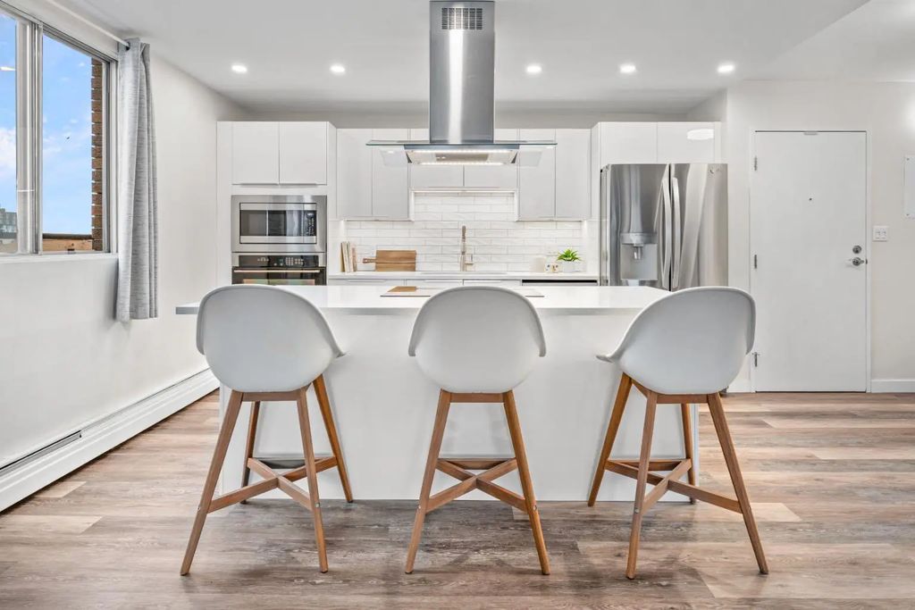 814 340 14 Avenue Sw, Calgary