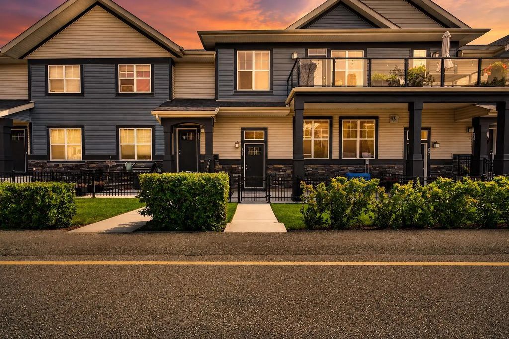 235 Mckenzie Towne Link Se, Calgary