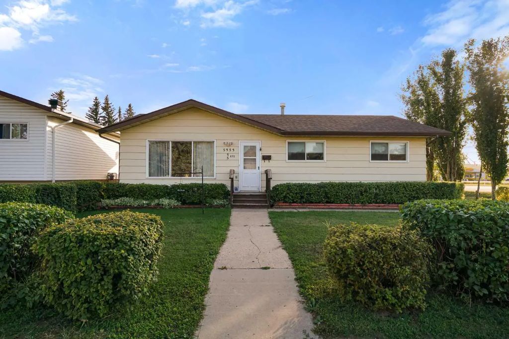 5323 55 Avenue , Viking