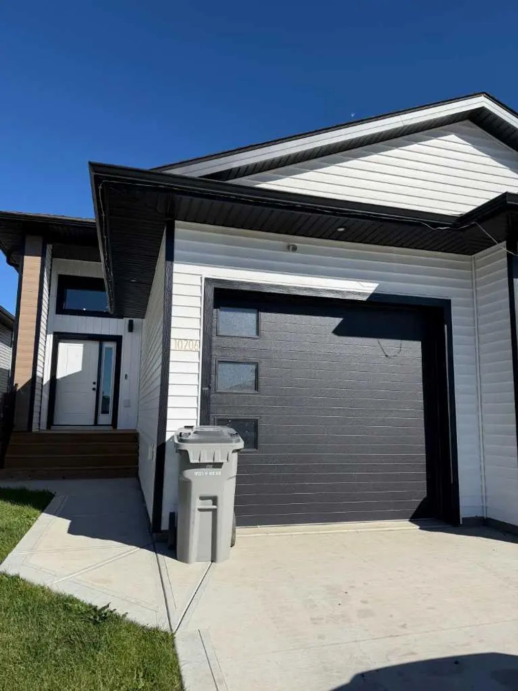 B 10206 128 Avenue , Grande Prairie
